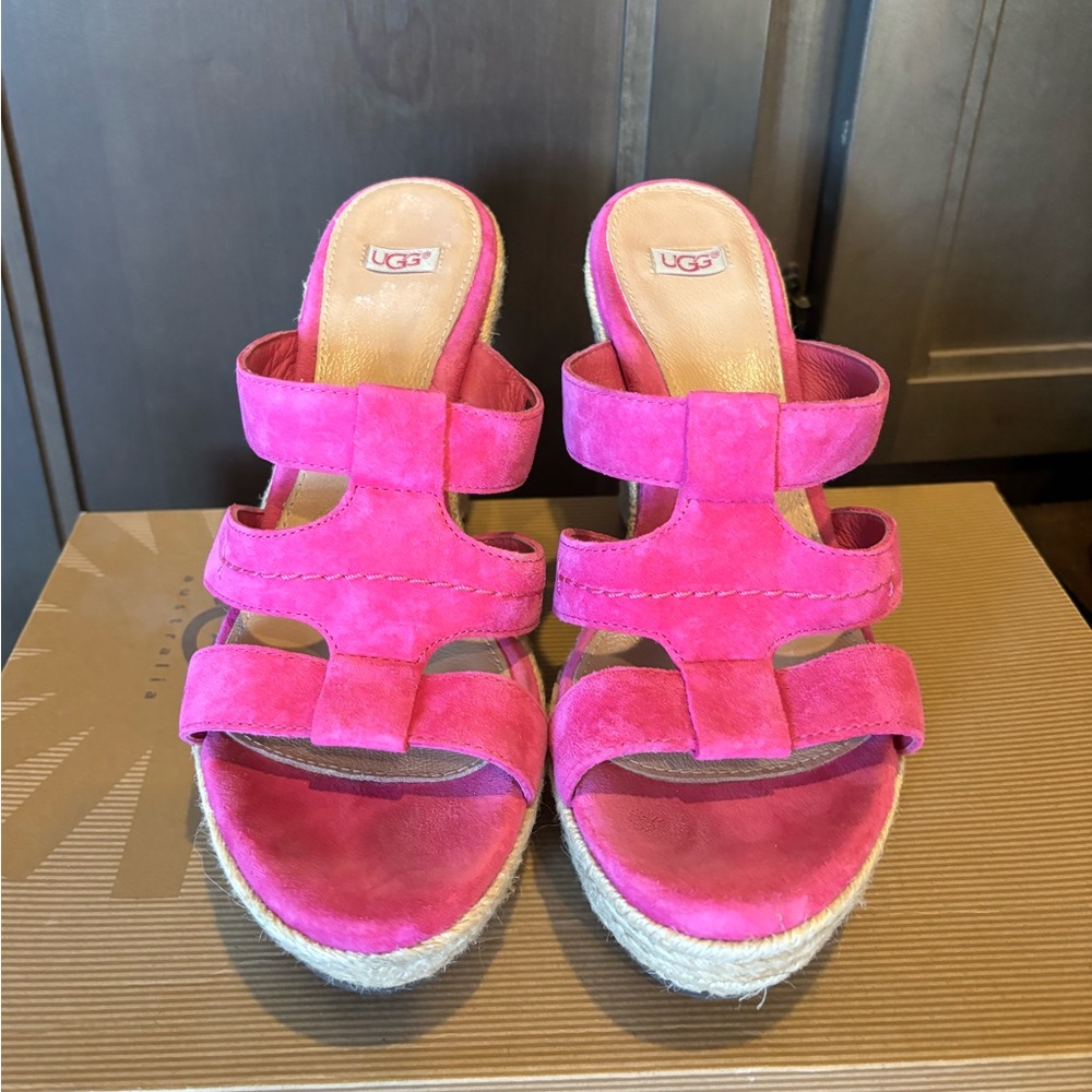 Women’s Ugg wedge sandals. Size 8. Pink